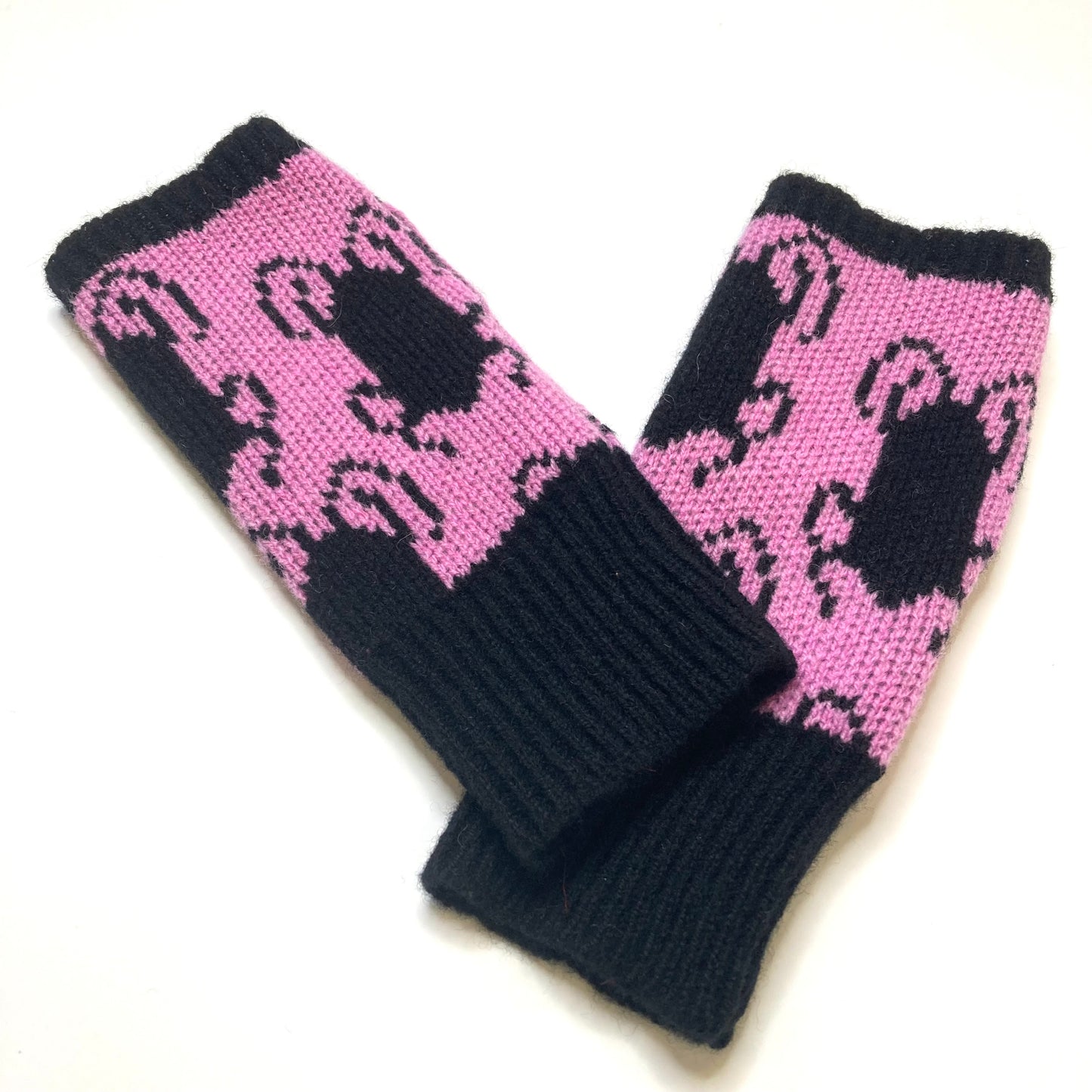 Roach wrist warmers