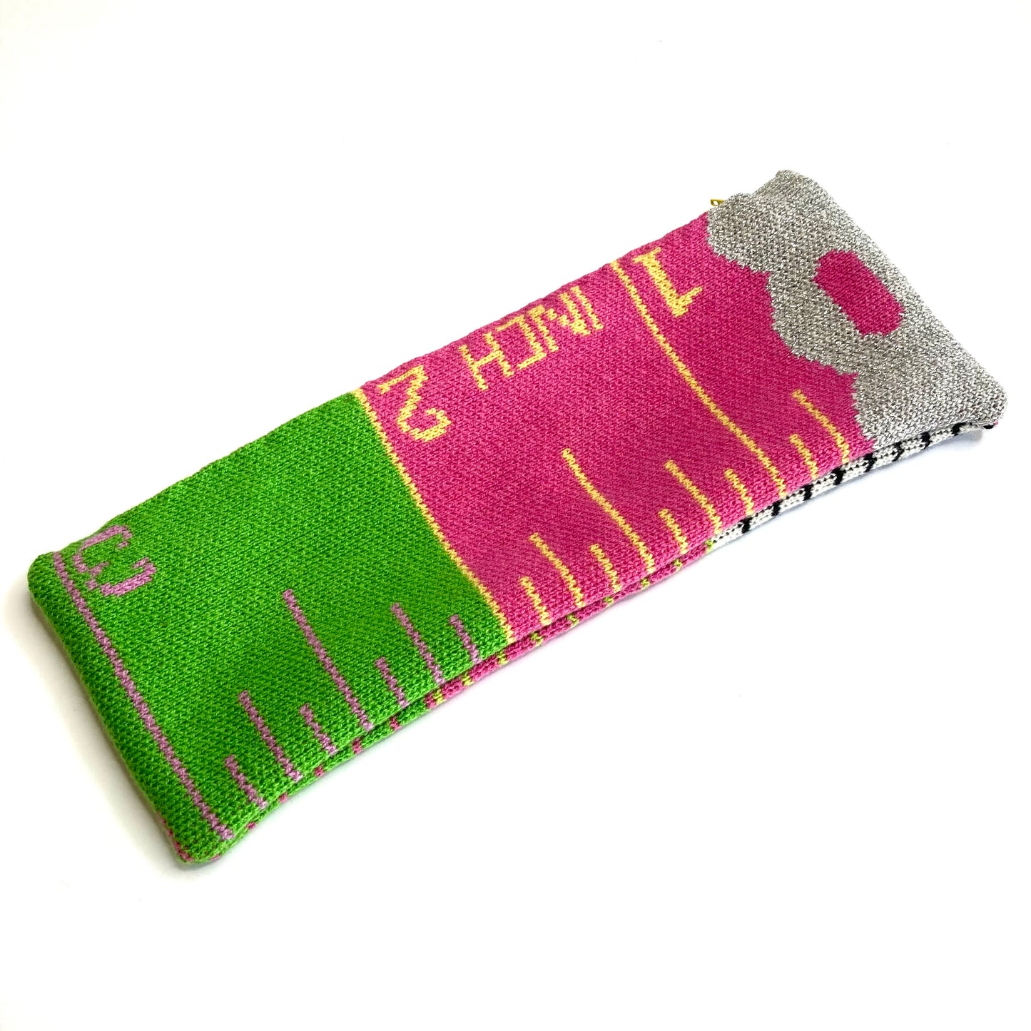 Tape measure zip pouch