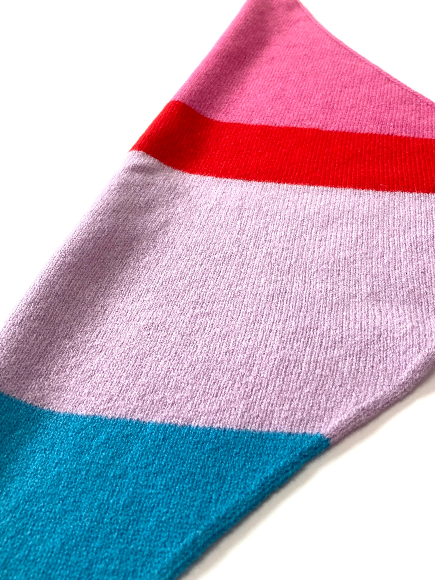 Triangle scarf - Stripey