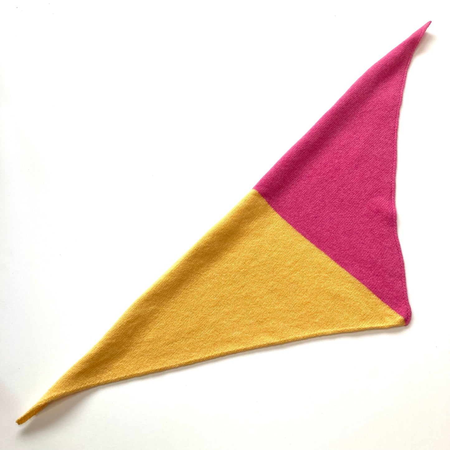 Triangle scarf - half'n'half