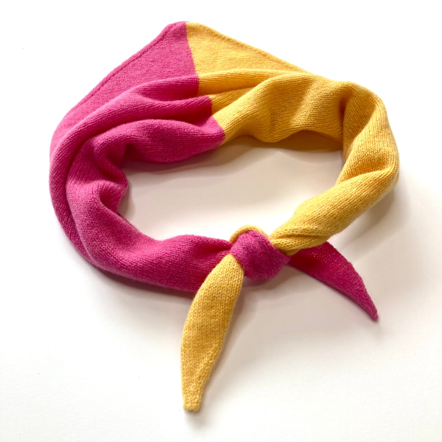 Triangle scarf - half'n'half