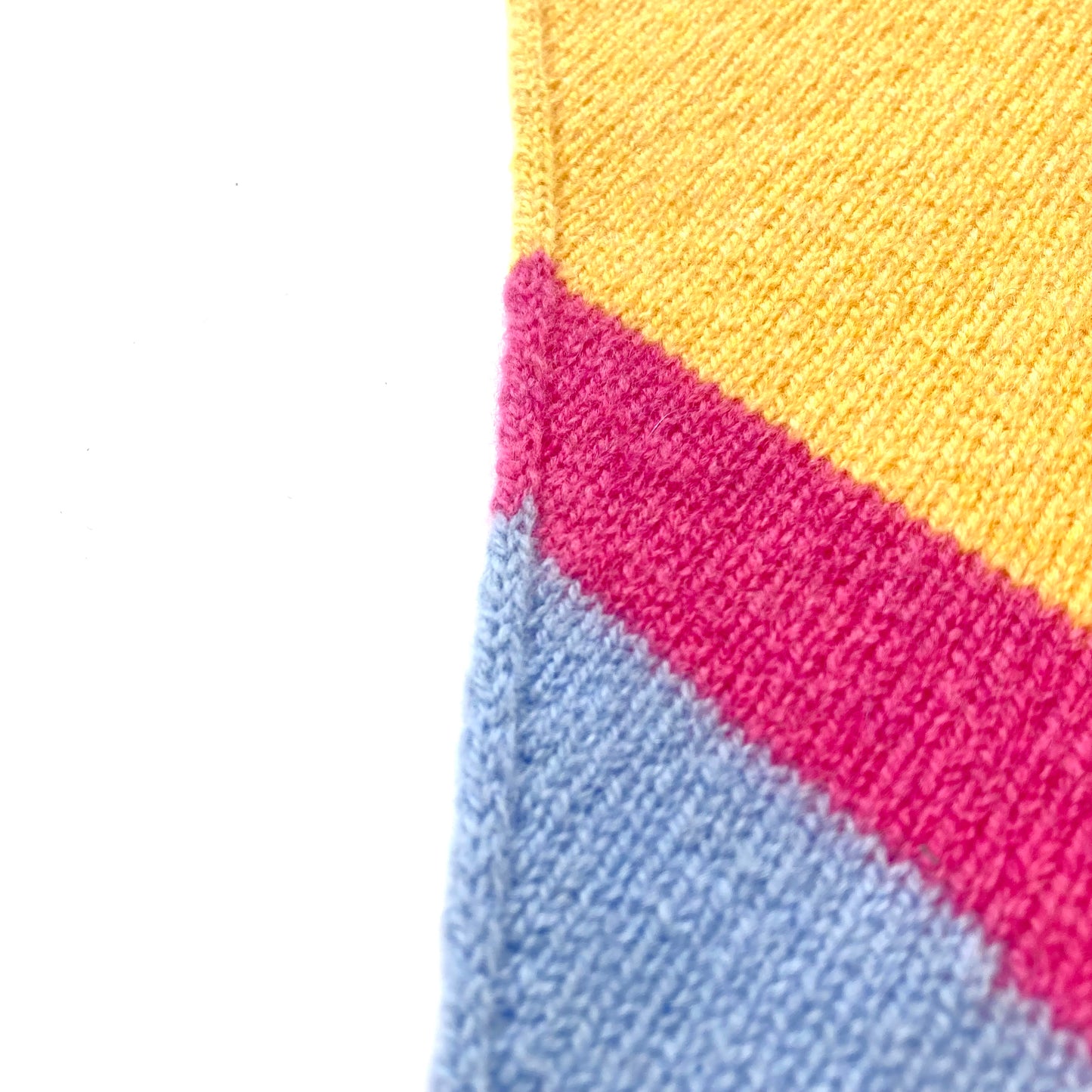 Triangle scarf - Stripey