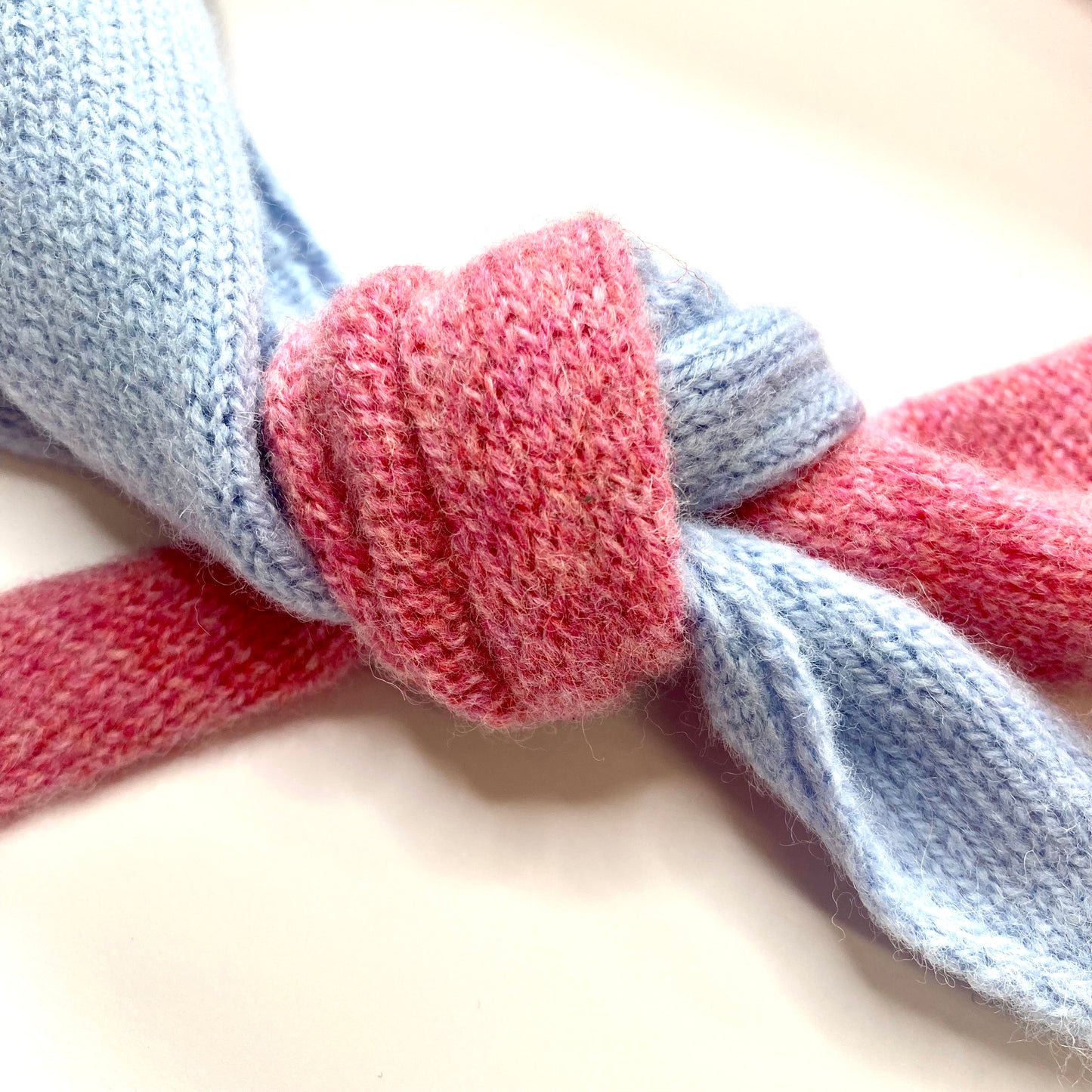 Triangle scarf - half'n'half