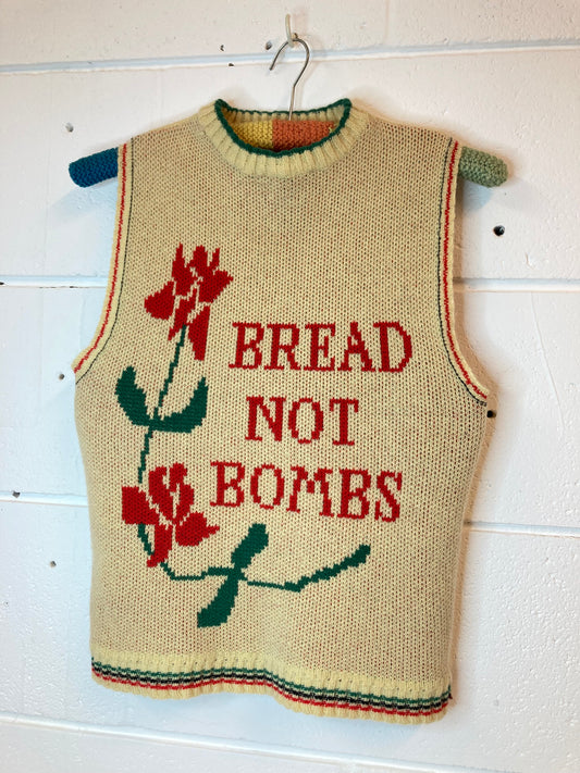 Bread Not Bombs - Tank top