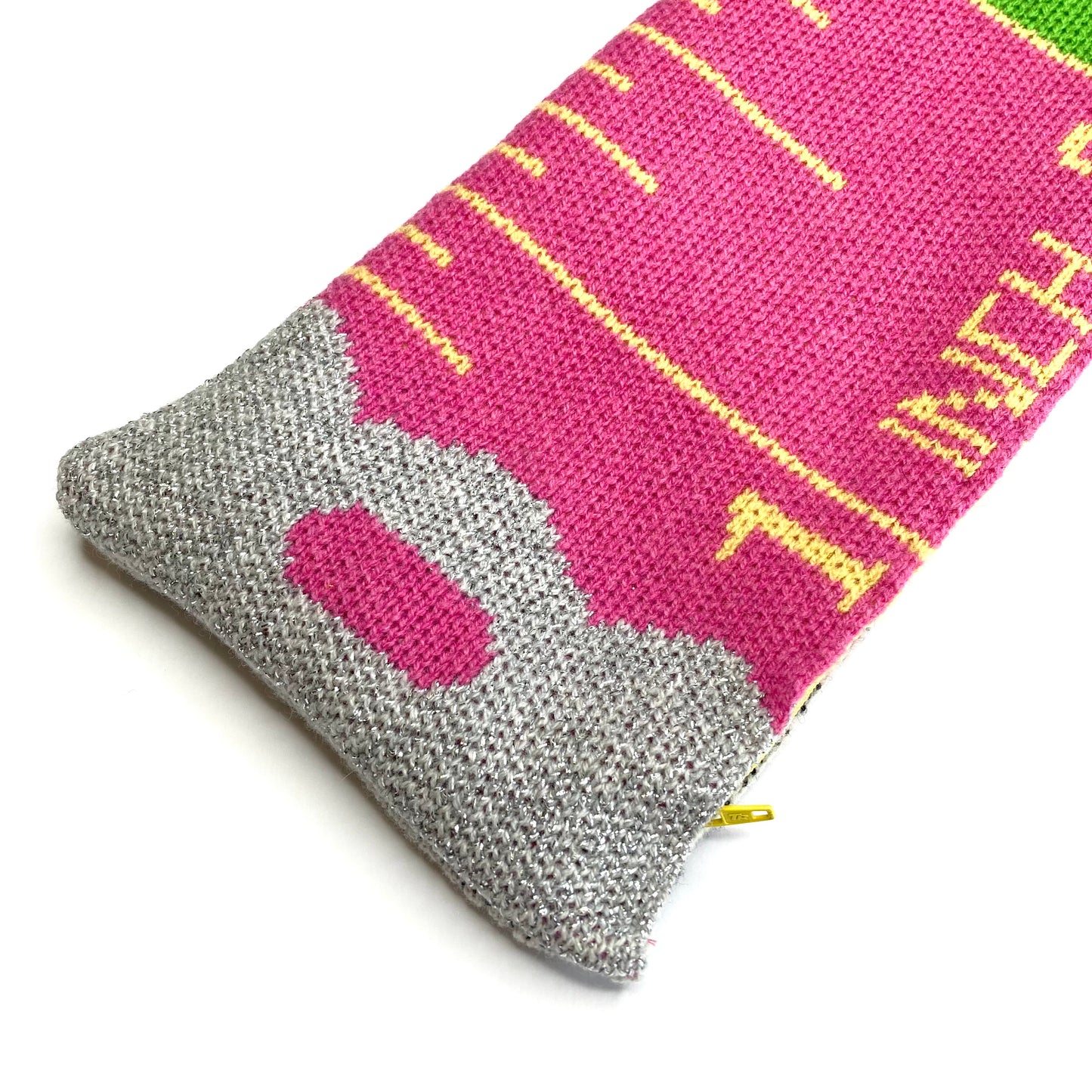 Tape measure zip pouch