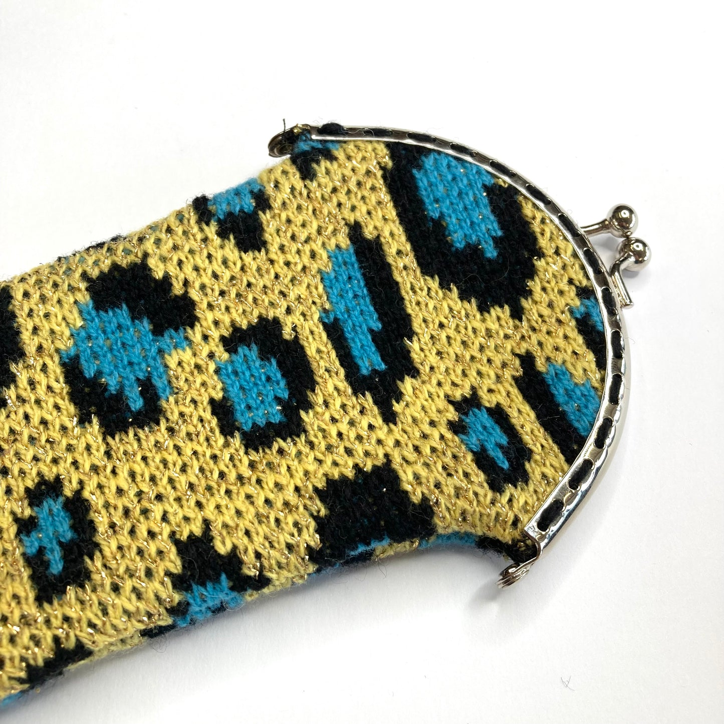 Fancy pouch (sample)